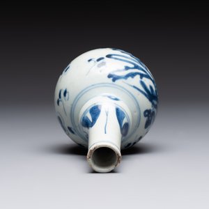 Four Chinese blue and white wares for the Vietnamese market, chơi ngọc 玩玉 and Jiaqing mark, 19th C. — photo 12