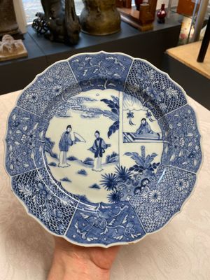 Four Chinese blue and white 'Xi Xiang Ji' plates, Qianlong — foto 6
