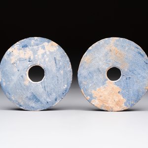 Four Chinese blue glass 'bi' discs, Han/Song — foto 3