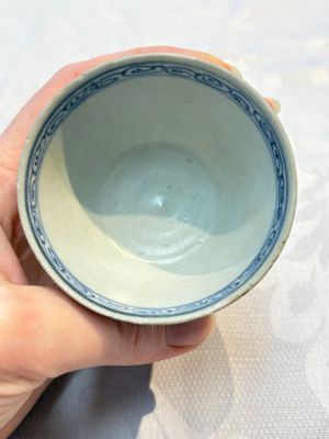 Four Chinese blue-glazed 'Hatcher Cargo' stem cups, Transitional period — photo 17