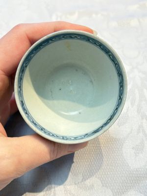 Four Chinese blue-glazed 'Hatcher Cargo' stem cups, Transitional period — photo 5