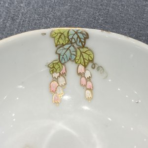 Four Chinese blue-ground bowls with floral designs, Yongzheng mark, Republic — 照片 17