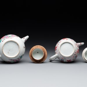 Four Chinese blue, white and famille rose teapots, Yongzheng/Qianlong — 照片 13