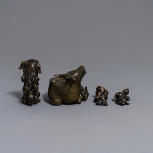Four Chinese bronze scroll weights, 18/19th C. — photo 2