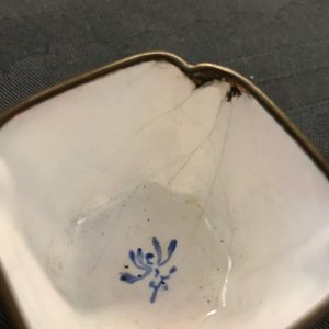 Four Chinese Canton enamel saucers and three cups, Qianlong — photo 13