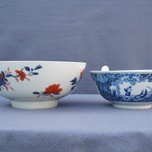 Four Chinese Canton famille rose, Imari-style and blue and white bowls, 18/19th C. — photo 15