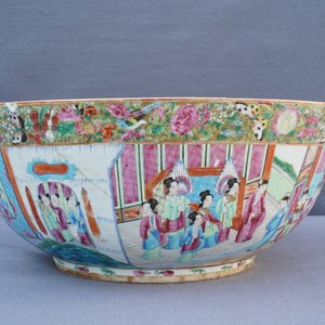 Four Chinese Canton famille rose, Imari-style and blue and white bowls, 18/19th C. — photo 21