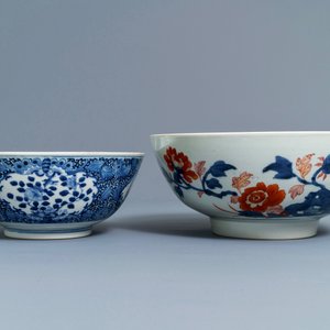 Four Chinese Canton famille rose, Imari-style and blue and white bowls, 18/19th C. — photo 9
