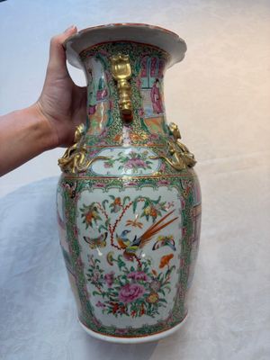 Four Chinese Canton famille rose vases, 19th C. — foto 25