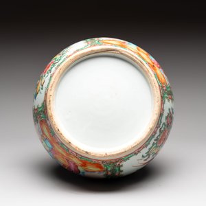 Four Chinese Canton famille rose vases, 19th C. — foto 19