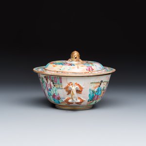 Four Chinese Canton famille rose vases and a covered bowl with figural design — foto 11