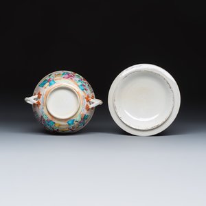 Four Chinese Canton famille rose vases and a covered bowl with figural design — foto 15