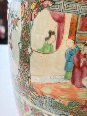 Four Chinese Canton famille rose vases with narrative design, 19th C. — photo 36