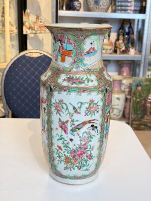 Four Chinese Canton famille rose vases with narrative design, 19th C. — photo 4