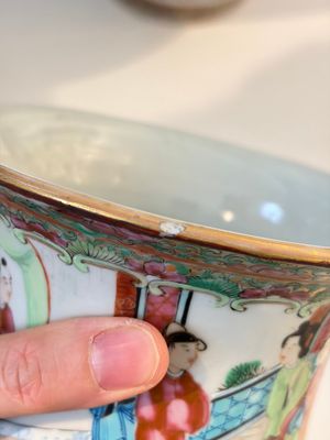 Four Chinese Canton famille rose vases with narrative design, 19th C. — photo 5