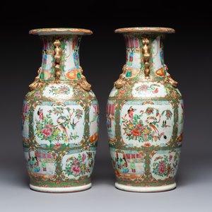 Four Chinese Canton famille rose vases with narrative design, 19th C. — photo 3