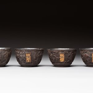 Four Chinese carved and silver-lined coconut cups, 19/20th C. — photo 2