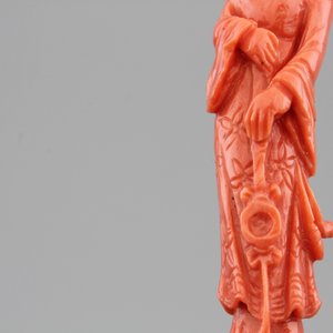 Four Chinese carved red coral figures, 19/20th C. — 照片 12