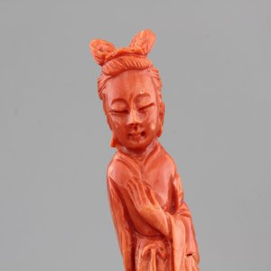 Four Chinese carved red coral figures, 19/20th C. — 照片 8