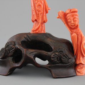 Four Chinese carved red coral figures, 19/20th C. — 照片 10