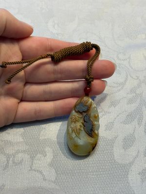 Four Chinese celadon and russet jade carvings, Qing — foto 1