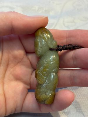 Four Chinese celadon and russet jade carvings, Qing — foto 10