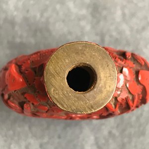 Four Chinese cinnabar lacquer snuff bottles, 19/20th C. — 照片 25