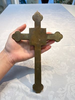 Four Chinese cloisonné crucifixes and a holy water font, 19th C. — photo 13