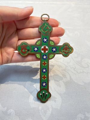 Four Chinese cloisonné crucifixes and a holy water font, 19th C. — photo 19