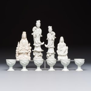 Four Chinese Dehua blanc de Chine figures of Guanyin and six wine cups, Kangxi and later — foto 1