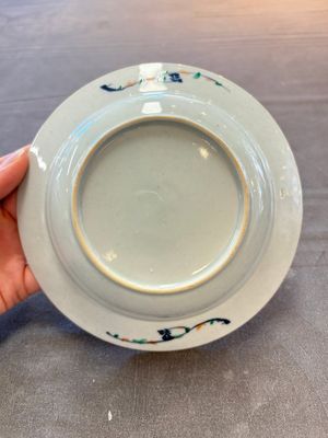 Four Chinese doucai plates with birds among bamboo and floral design, 18th C. — foto 9