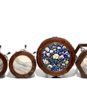 Four Chinese dreamstone and cloisonné inset wood stands, 19/20th C. — 照片 3
