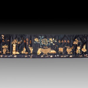Four Chinese embroidered silk and felt altar panels, 19th C — 照片 8