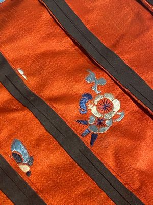 Four Chinese embroidered silk skirts and three yellow 'magua' jackets, 19/20th C. — photo 25