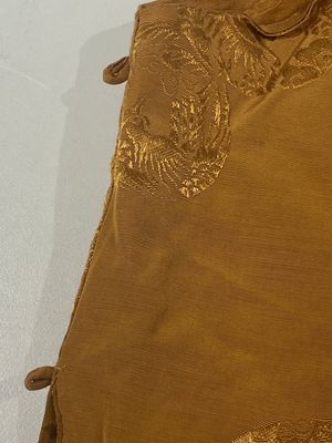 Four Chinese embroidered silk skirts and three yellow 'magua' jackets, 19/20th C. — photo 4