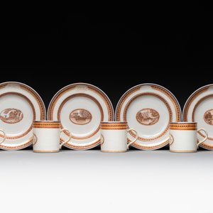 Four Chinese export 'EHA' monogrammed 'landscape' cups and saucers, Jiaqing, ca. 1800 — photo 2