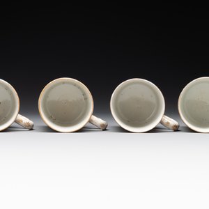 Four Chinese export 'EHA' monogrammed 'landscape' cups and saucers, Jiaqing, ca. 1800 — photo 9