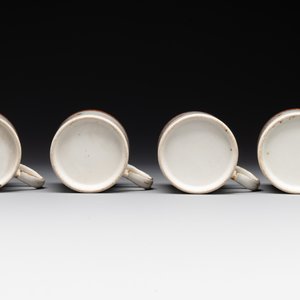 Four Chinese export 'EHA' monogrammed 'landscape' cups and saucers, Jiaqing, ca. 1800 — photo 10