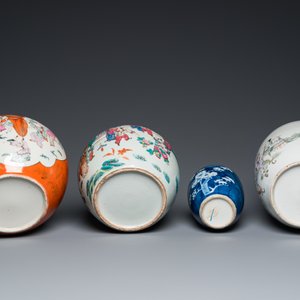 Four Chinese famille rose and blue and white covered jars, 19/20th C. — photo 7