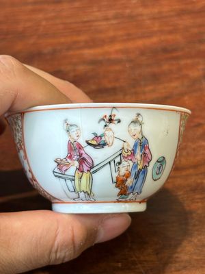 Four Chinese famille rose and iron-red cups and saucers, Yongzheng/Qianlong — photo 34
