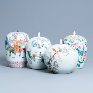 Four Chinese famille rose and qianjiang cai jars and covers, 19/20th C. — 照片 1