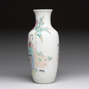 Four Chinese famille rose and verte wares, Zhang Yi Tai Hui 張義泰繪 mark, 19th C. — photo 3