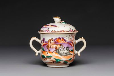 Four Chinese famille rose cups and saucers and a sugar bowl with design of two horses, Qianlong — photo 8