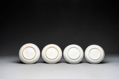 Four Chinese famille rose cups and saucers and an ewer with design of two horses, Qianlong — photo 3