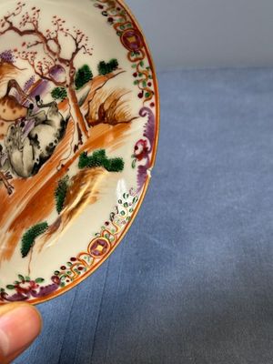 Four Chinese famille rose cups and saucers and an ewer with design of two horses, Qianlong — photo 43