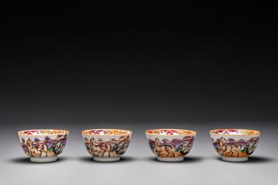 Four Chinese famille rose cups and saucers and an ewer with design of two horses, Qianlong — photo 10