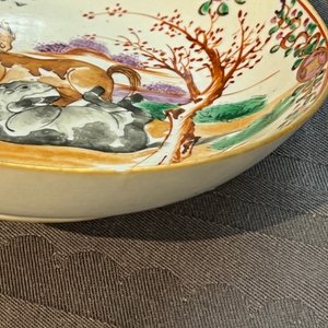 Four Chinese famille rose cups and saucers and an ewer with design of two horses, Qianlong — photo 22
