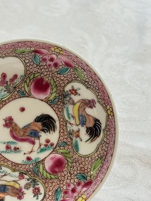 Four Chinese famille rose cups and saucers, Yongzheng/Qianlong — photo 51