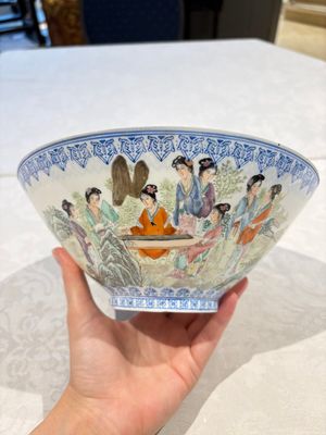 Four Chinese famille rose eggshell bowls with 'immortals' and 'landscape' design, Republic — photo 3