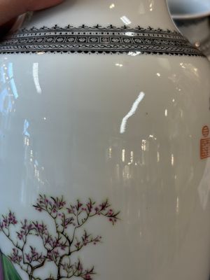 Four Chinese famille rose 'Elegant Beauties' vases, Qianlong marks, 20th C. — photo 31